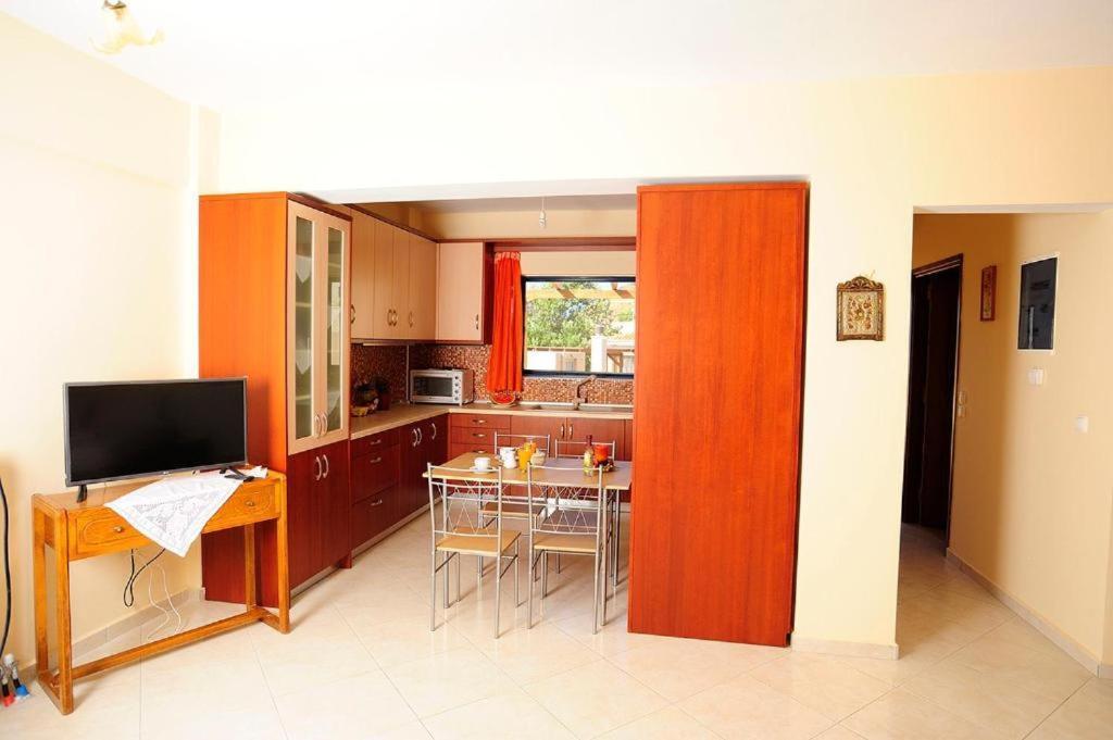Idili Apartman Pánormosz Kültér fotó